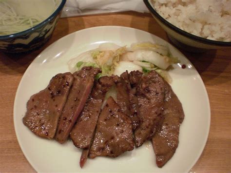 iyutan na|Gyutan (牛タン) .